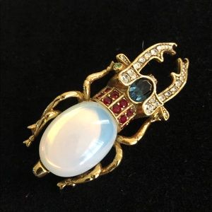 Vintage Signed JOAN RIVERS Classic Collection Scarab Stag Beetle Brooch Pin